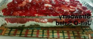 Old-Fashioned Strawberry Pretzel Salad Photo