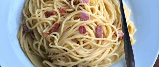 Maple Syrup-Glazed Bacon Breakfast Carbonara Photo