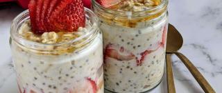 Overnight Oats with Strawberries and Greek Yogurt Photo