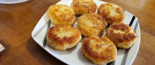 Panko Crusted Mashed Potato Cakes Photo