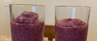 Healthy Blueberry Breakfast Smoothie Photo