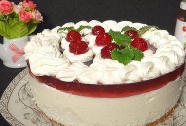 Cheesecake with Cherry Jelly Photo 1