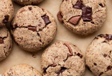 Chocolate Chunk Cookies with Walnuts Photo 1