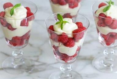 Raspberry & Cream Parfaits Photo 1