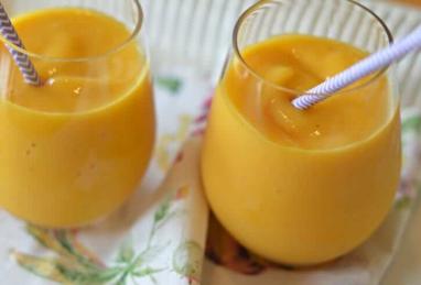 Peach Mango Smoothies Photo 1