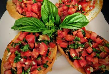 Tomato & Basil Bruschetta Photo 1