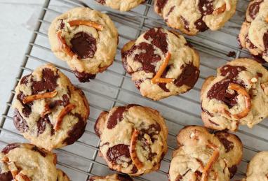 Chocolate Chip Pretzel Cookies Photo 1