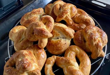 Homemade Soft Pretzels Photo 1