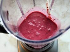 Berry, Banana & Pomegranate Smoothie Photo 4