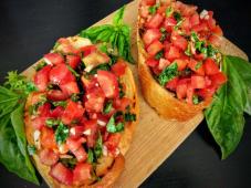 Tomato & Basil Bruschetta Photo 7