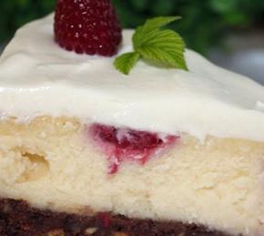 Raspberry Cheesecake with White Chocolate Photo