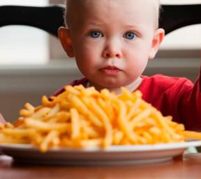 Fast Food and Children:  Does It Make Any Sense? Photo