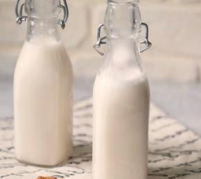 Healthy Almond Milk Recipe Photo