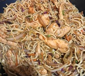 Yakisoba Chicken Photo