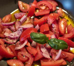 Quick and Easy Tomato Salad Photo