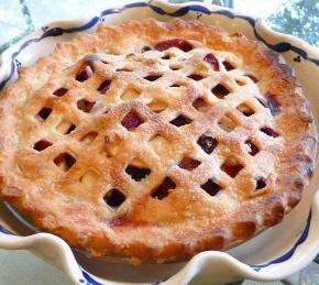 Apple-Berry Pie Photo