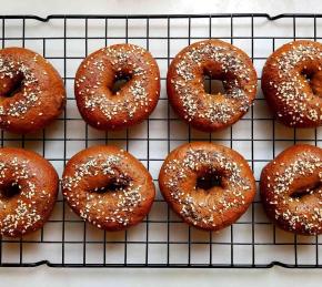 Pumpernickel Bagels Photo