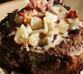 Filet Mignon with Bacon Cream Sauce Photo