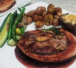 Filet with a Merlot Sauce Photo