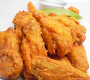 Easy Restaurant-Style Buffalo Chicken Wings Photo