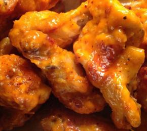 Healthier Restaurant-Style Buffalo Chicken Wings Photo