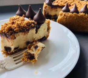 Cinnamon-Chocolate Chip Cheesecake Photo