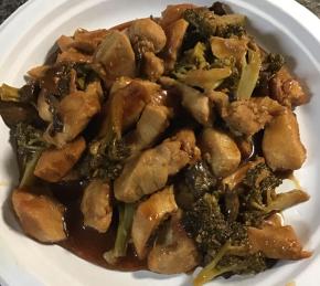 Teriyaki Chicken with Mushrooms and Broccoli Photo