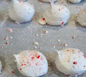 Peppermint Meringues Photo