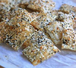 "Everything" Seasoning Phyllo Crackers Photo