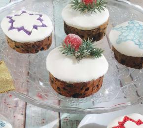 Mini Christmas Cakes Photo