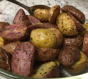 Air Fryer Garlic and Parsley Baby Potatoes Photo