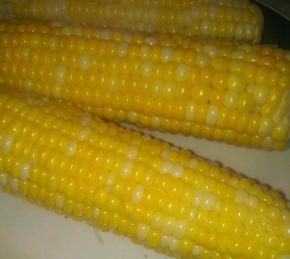 Delicious and Easy Corn on the Cob Photo