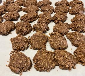 No-Bake Chocolate Oatmeal Cookies Photo