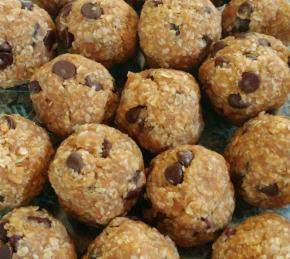 Chocolate Peanut Butter Energy Balls Photo