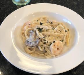 Creamy Shrimp Pasta with Mushrooms Photo