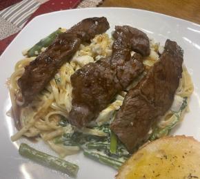 Steak Alfredo Photo