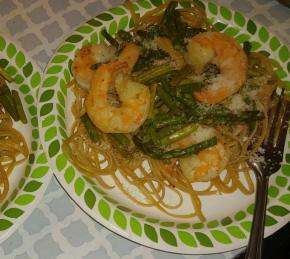 Shrimp and Asparagus Fettuccine Photo