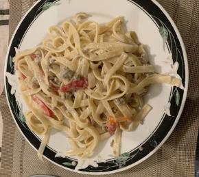 Fettuccine with Sweet Pepper-Cayenne Sauce Photo