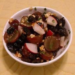 Balsamic Grape and Walnut Salad Photo