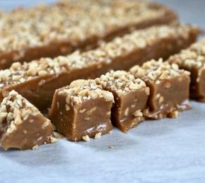 Nan's Peanut Butter Fudge with Marshmallows Photo