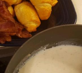 Old-Time Kentucky Bacon Milk Gravy for Biscuits Photo