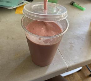 Strawberry Oatmeal Breakfast Smoothie Photo