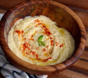 Easy Creamy Hummus Photo