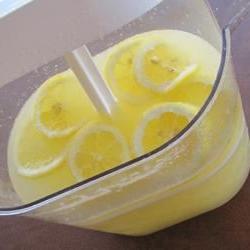 Southern-Style Vanilla Lemonade Photo