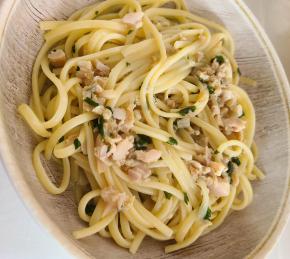 Linguine with White Clam Sauce Photo