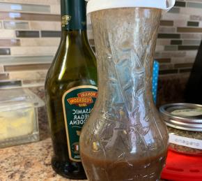 ESER's Balsamic Salad Dressing Photo