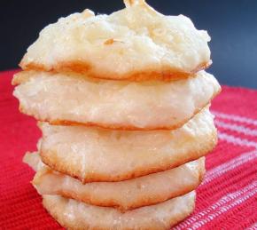 Quick and Easy Coconut Macaroons Photo