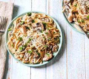 Instant Pot Creamy Pasta with Chicken Thighs and Mushrooms Photo