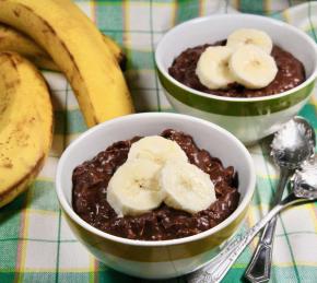 Reduced-Calorie Chocolate Banana Oatmeal Photo