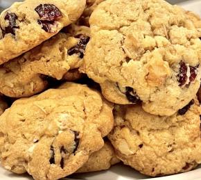 Crisp Oatmeal Cookies Photo